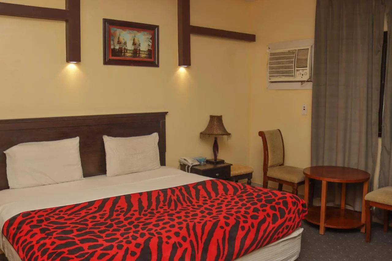 Al Orouba Hotel 리야드