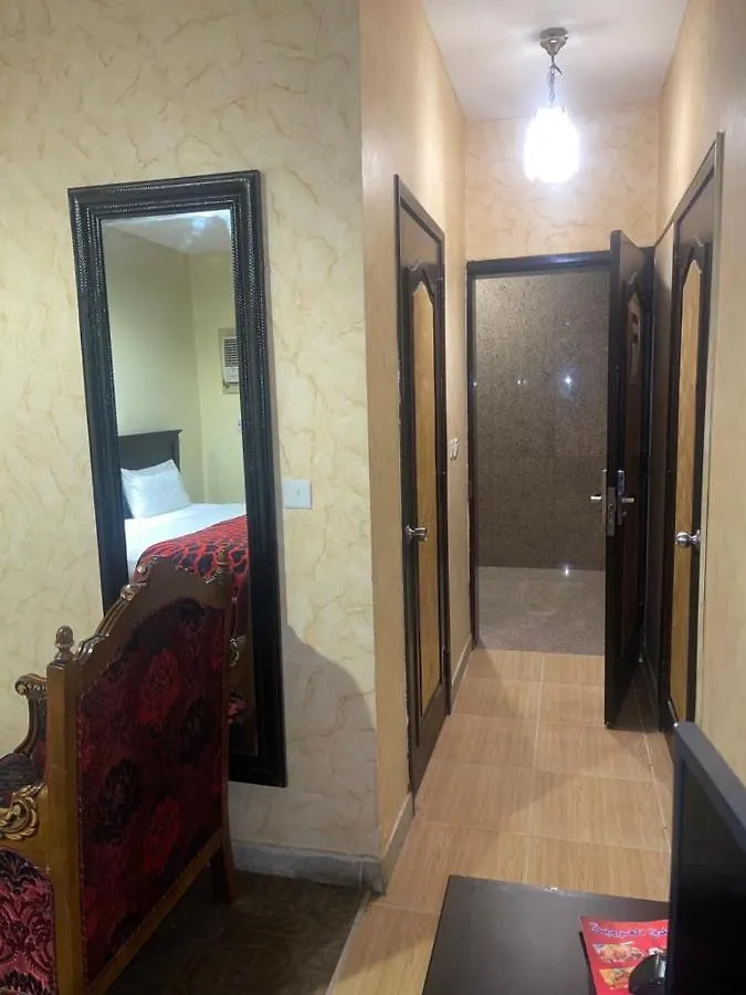 Al Orouba Hotel 리야드