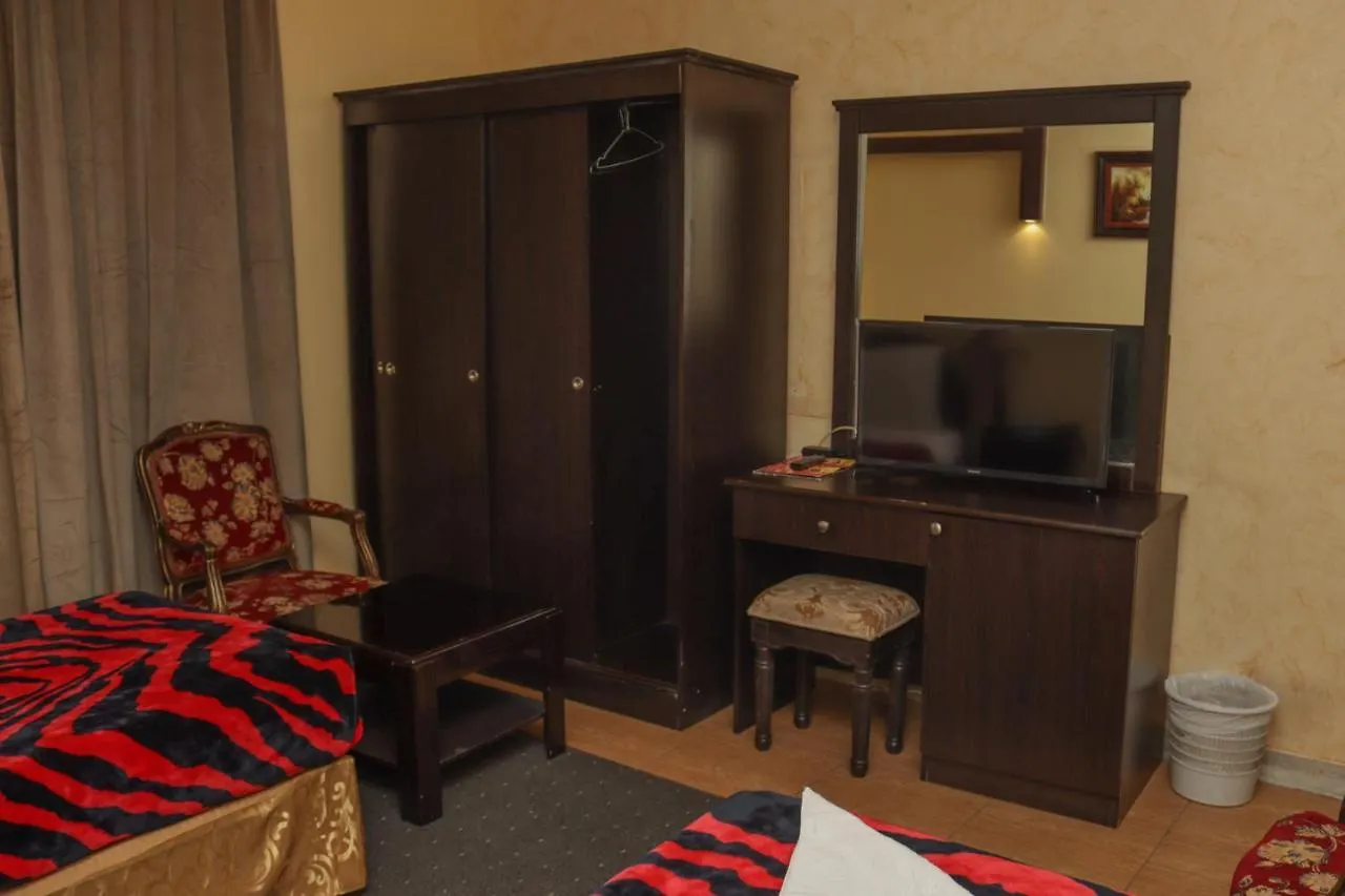 Al Orouba Hotel 리야드